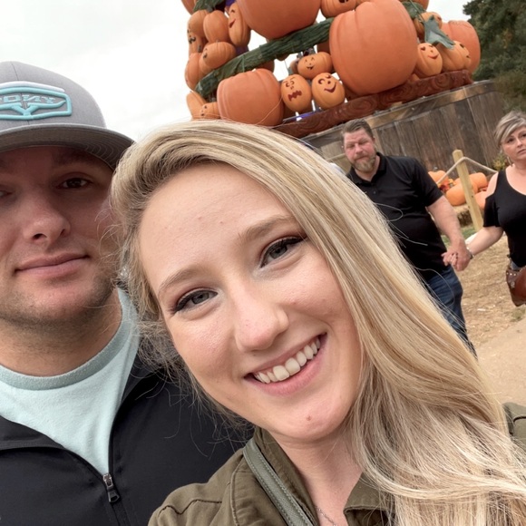 Meet your Posher, Alanna - Picture 1 of 1